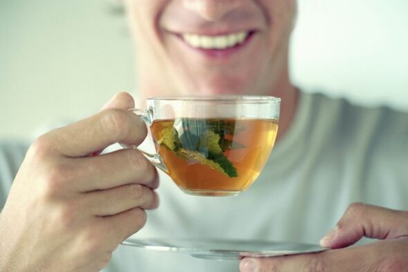 té de hierbas para el tratamiento de la prostatitis
